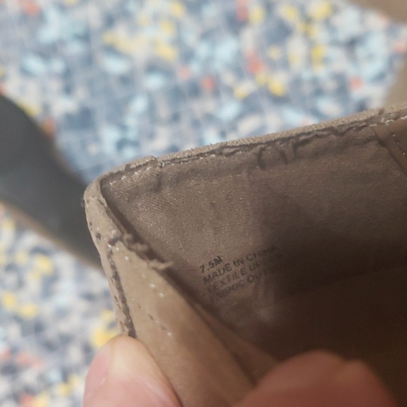 NWOT MIA Taupe Oxford - Picture 4 of 4